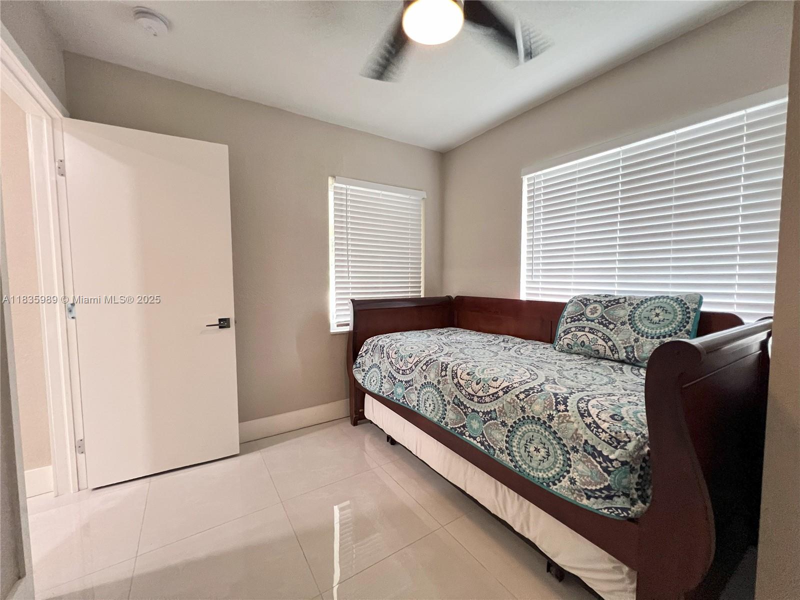 See details / 3807 sq. ft. $ 2025-07-08 0 Photo