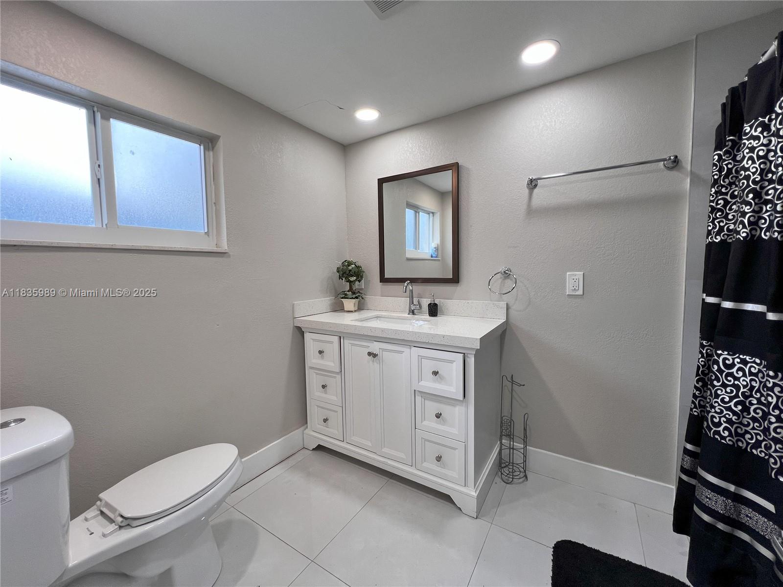 See details / 3807 sq. ft. $ 2025-07-08 0 Photo