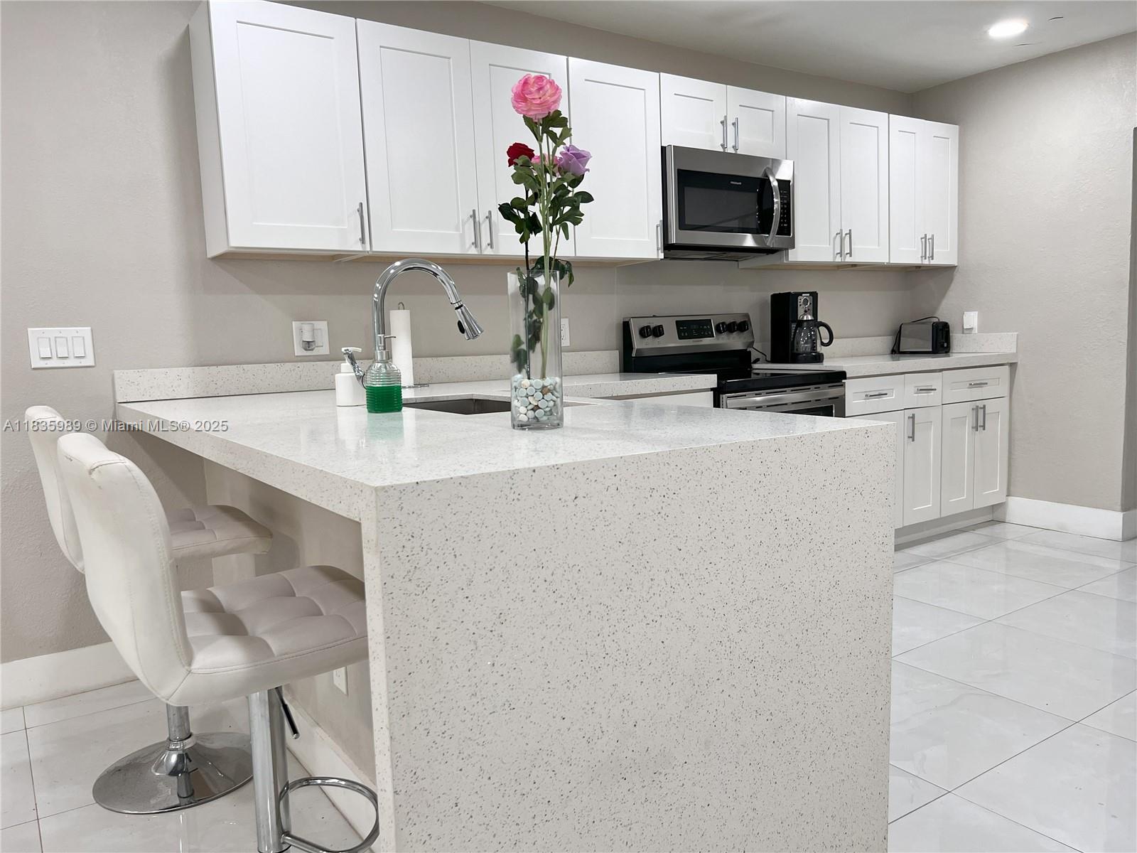 See details / 3807 sq. ft. $ 2025-07-08 0 Photo