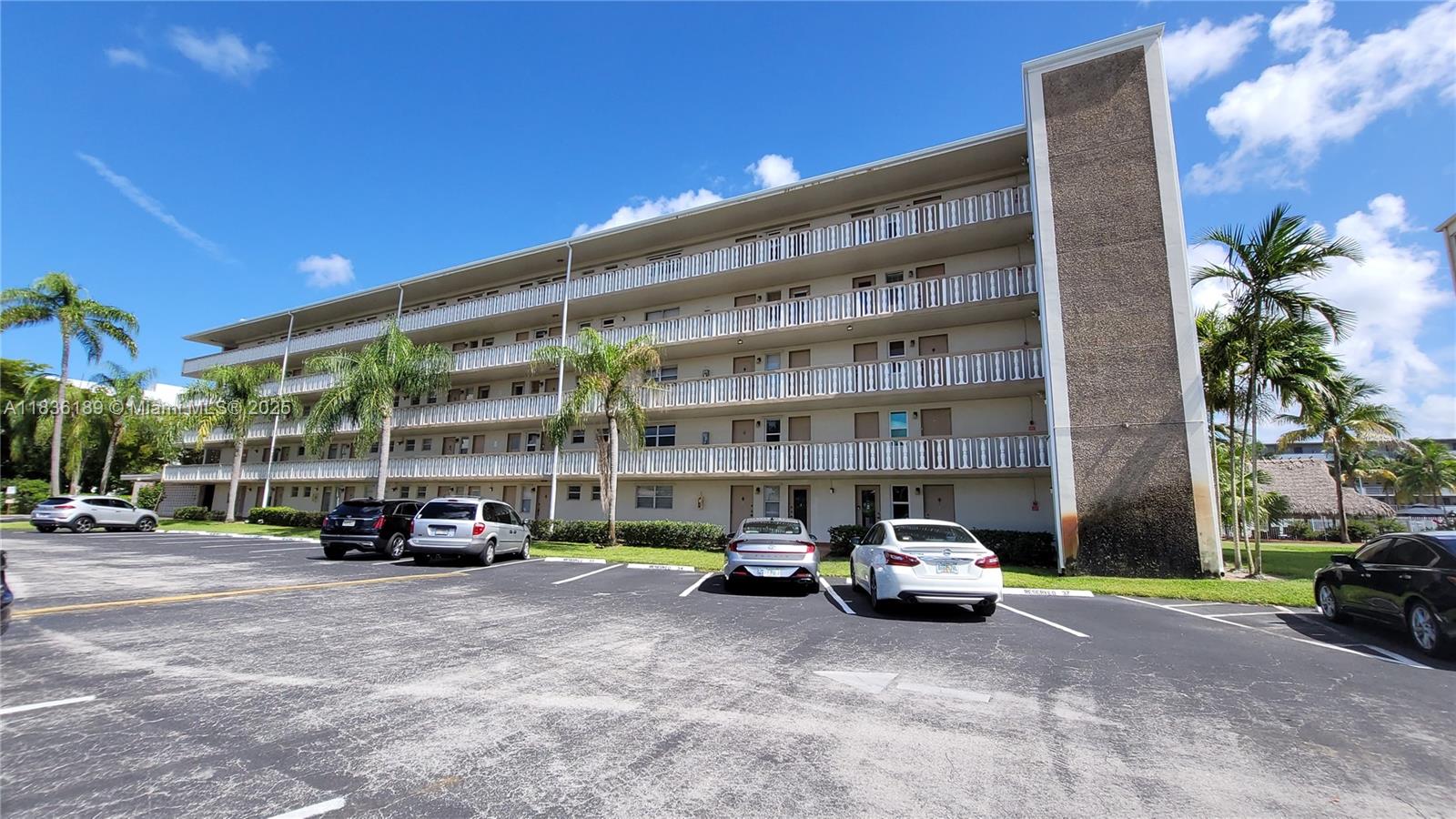 See details 110 2 / 2 992 sq. ft. $ 2025-07-08 0 Photo