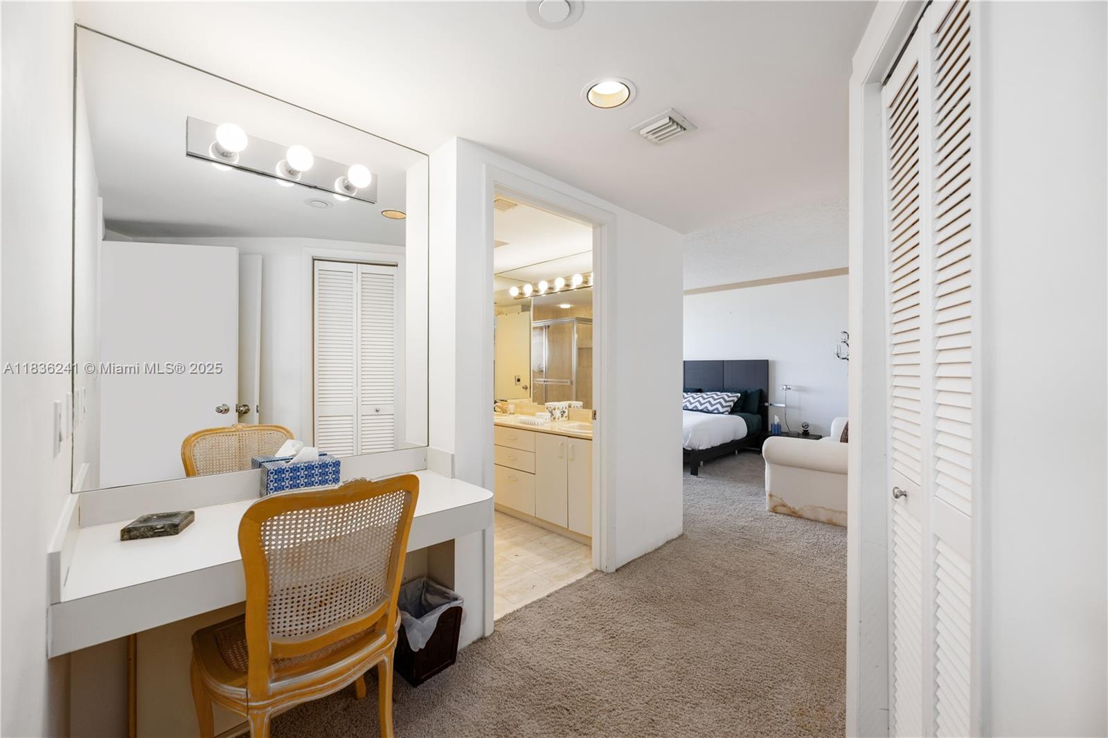 See details 2909 3 / 3 1880 sq. ft. $ 2025-07-08 0 Photo