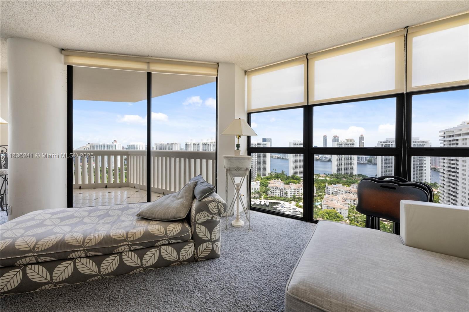 See details 2909 3 / 3 1880 sq. ft. $ 2025-07-08 0 Photo