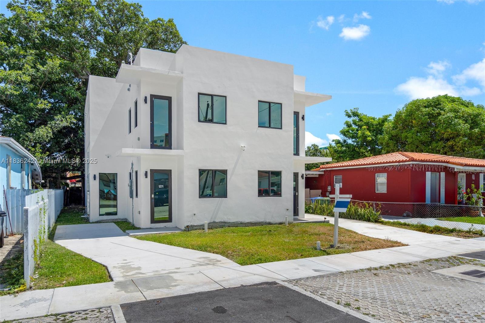 See details / 3904 sq. ft. $ 2025-08-03 0 Photo