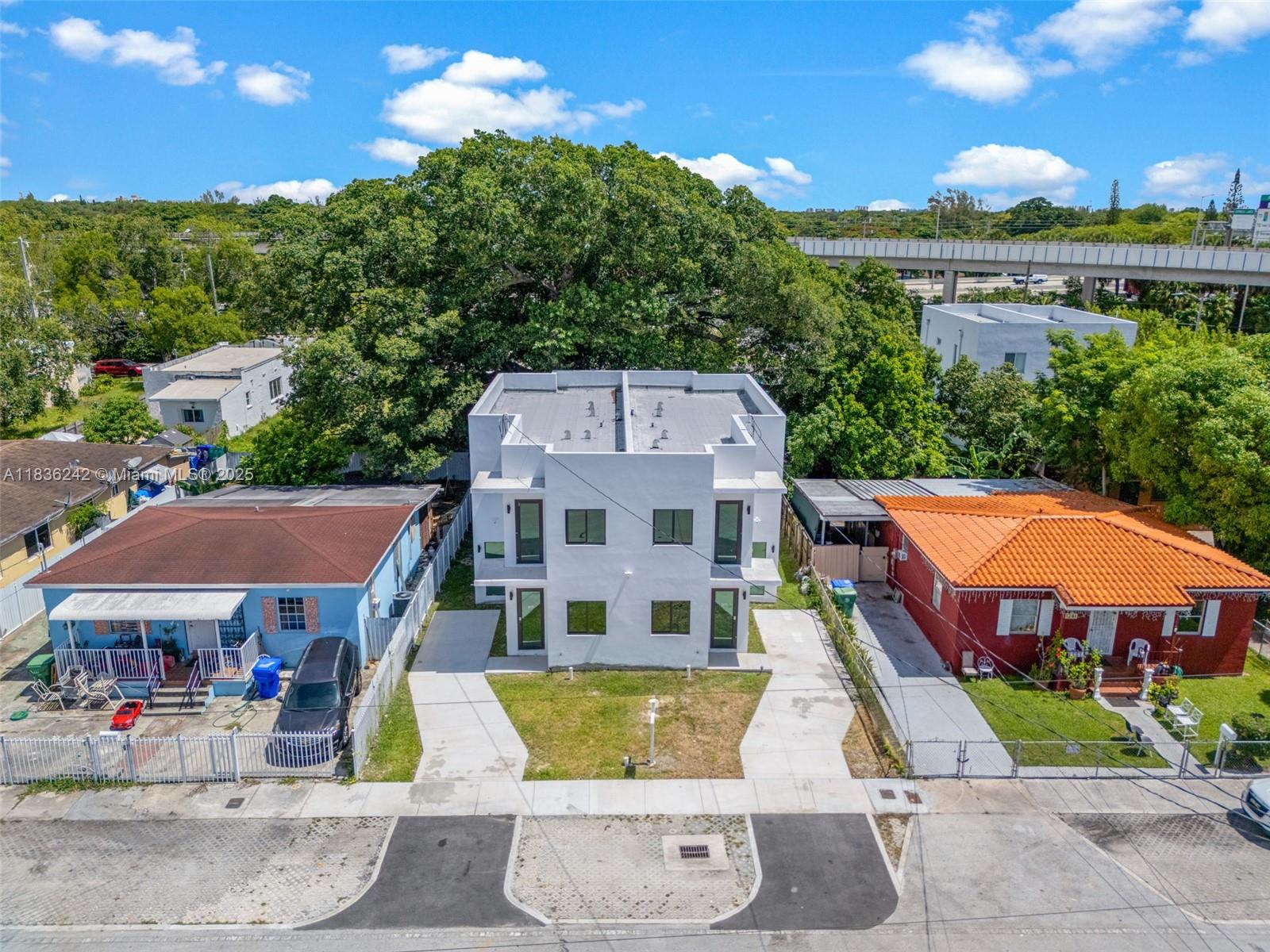 See details / 3904 sq. ft. $ 2025-08-03 0 Photo