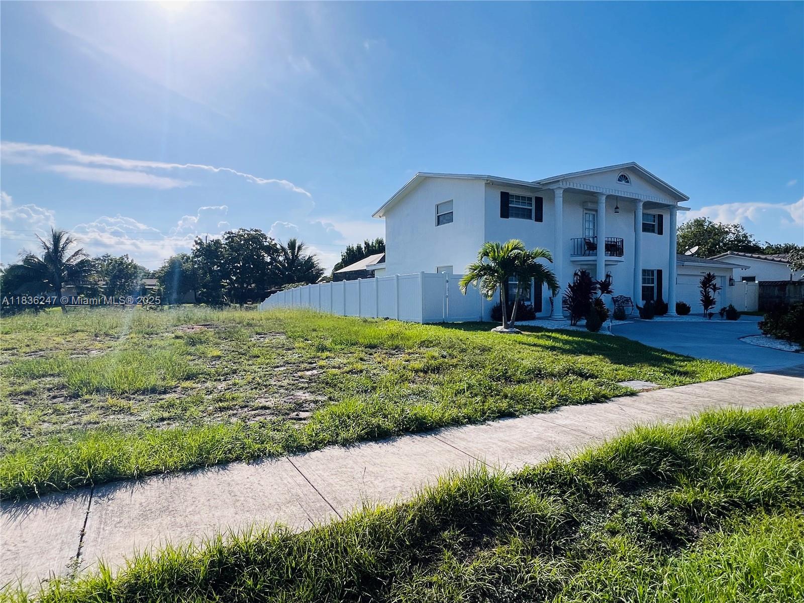 See details / sq. ft. $ 2025-07-08 0 Photo