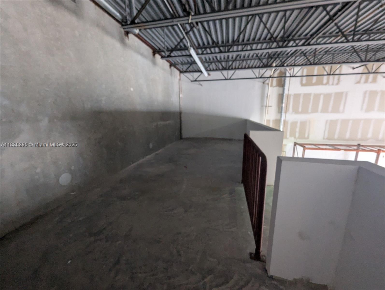 Подробнее Unit C-8 / кв.футов $ 2025-07-08 0 Фото