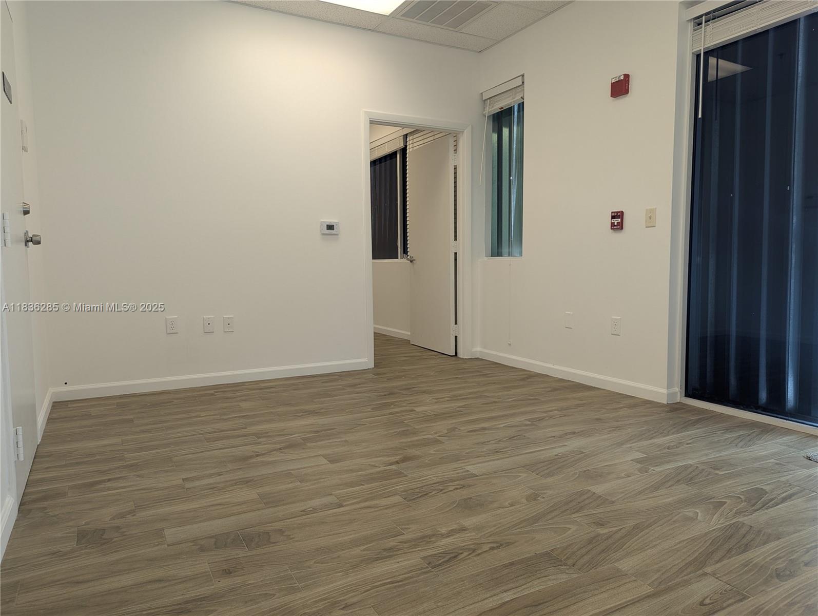 Подробнее Unit C-8 / кв.футов $ 2025-07-08 0 Фото