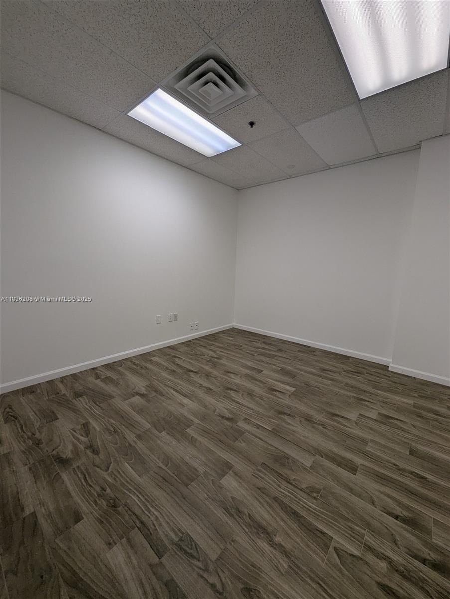Подробнее Unit C-8 / кв.футов $ 2025-07-08 0 Фото