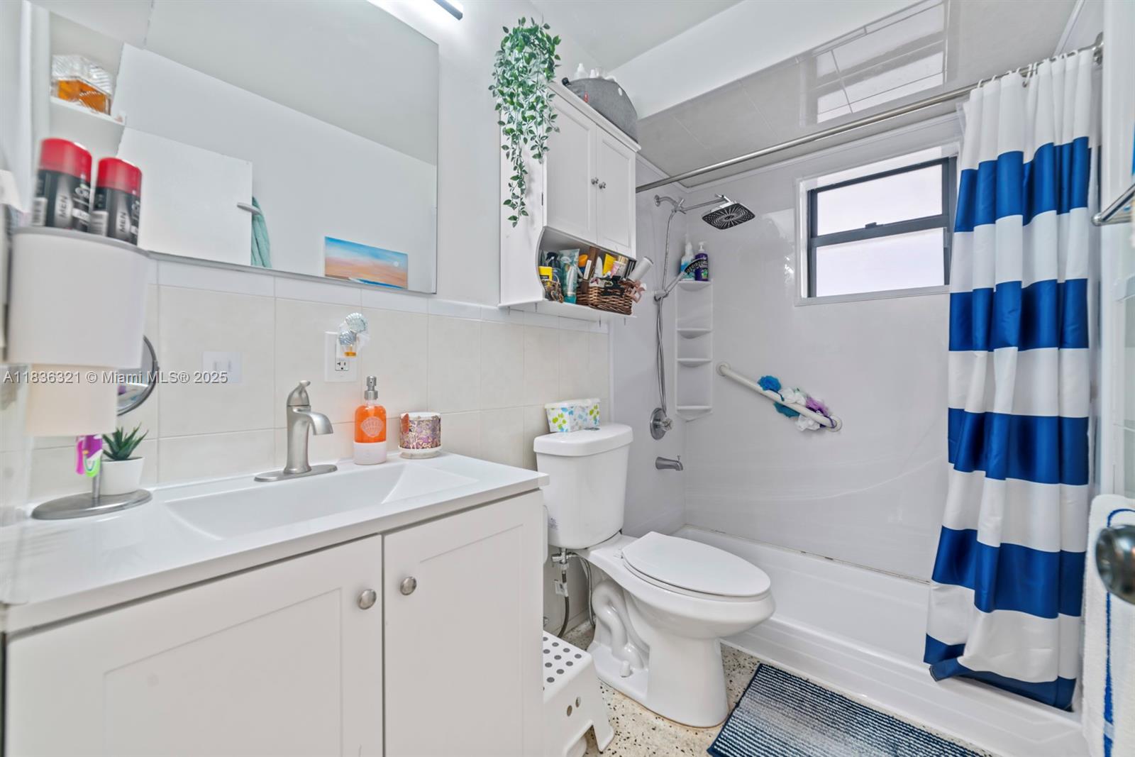 See details / 2920 sq. ft. $ 2025-07-08 0 Photo