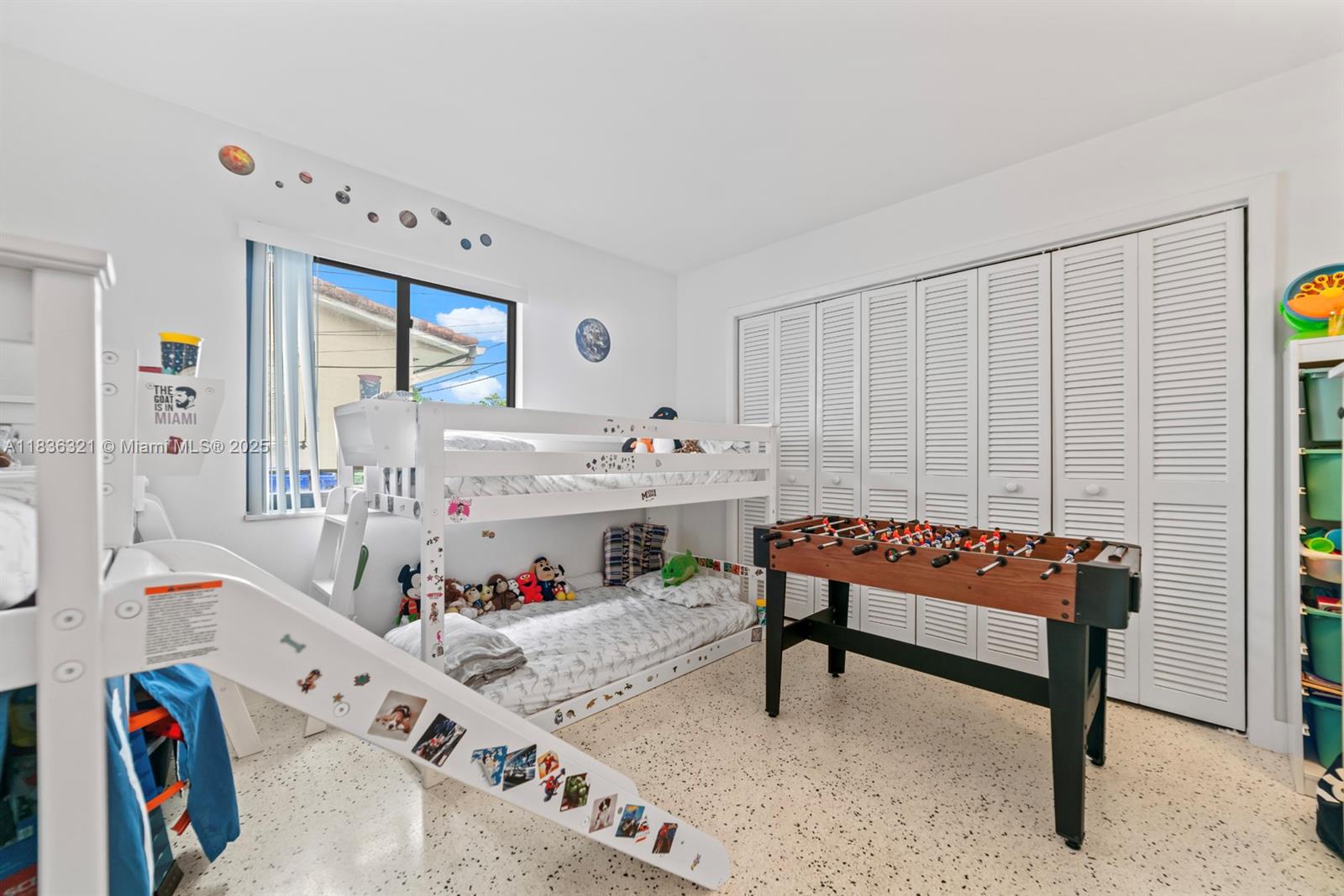 See details / 2920 sq. ft. $ 2025-07-08 0 Photo