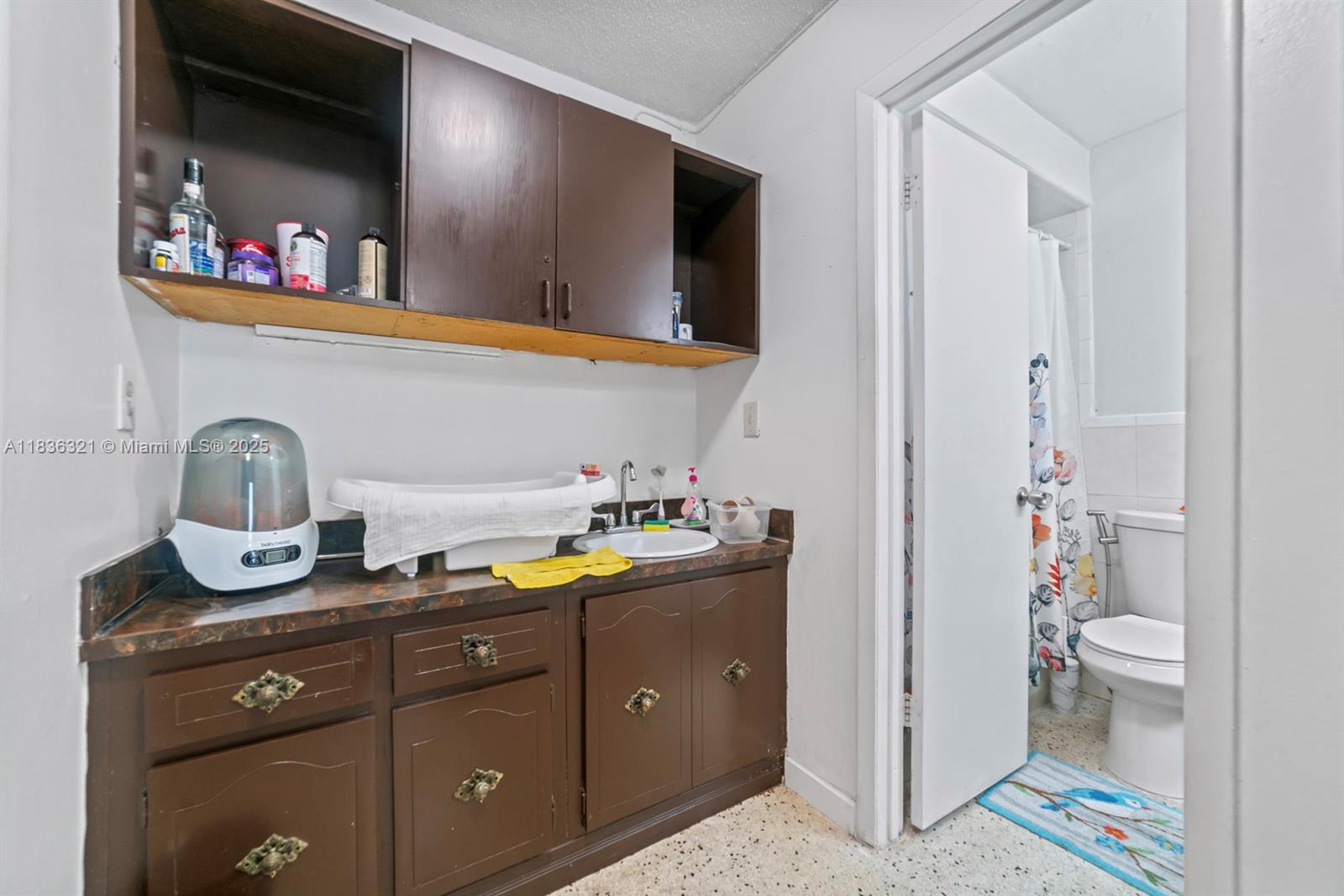See details / 2920 sq. ft. $ 2025-07-08 0 Photo