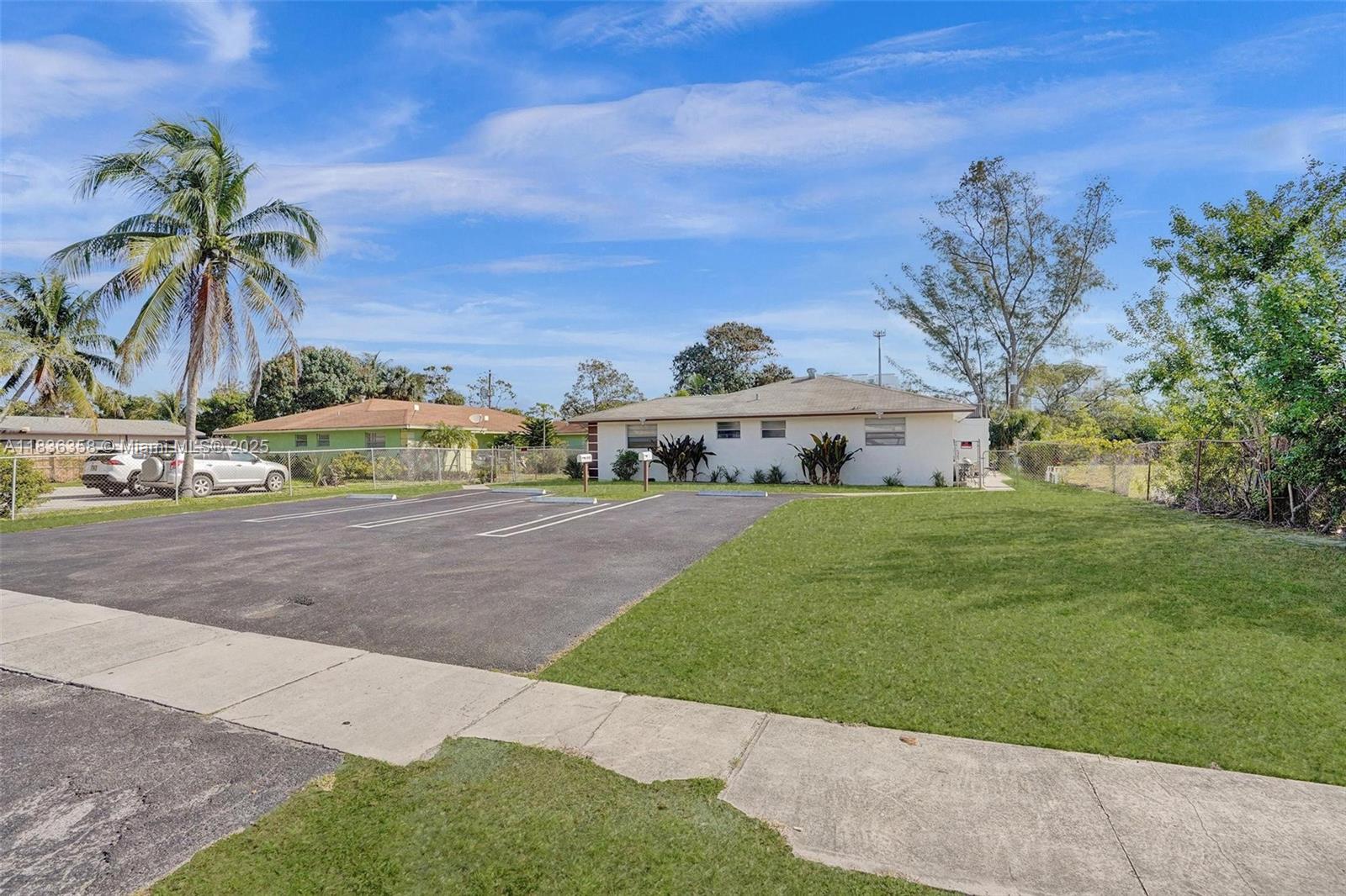 See details / 2503 sq. ft. $ 2025-07-08 0 Photo