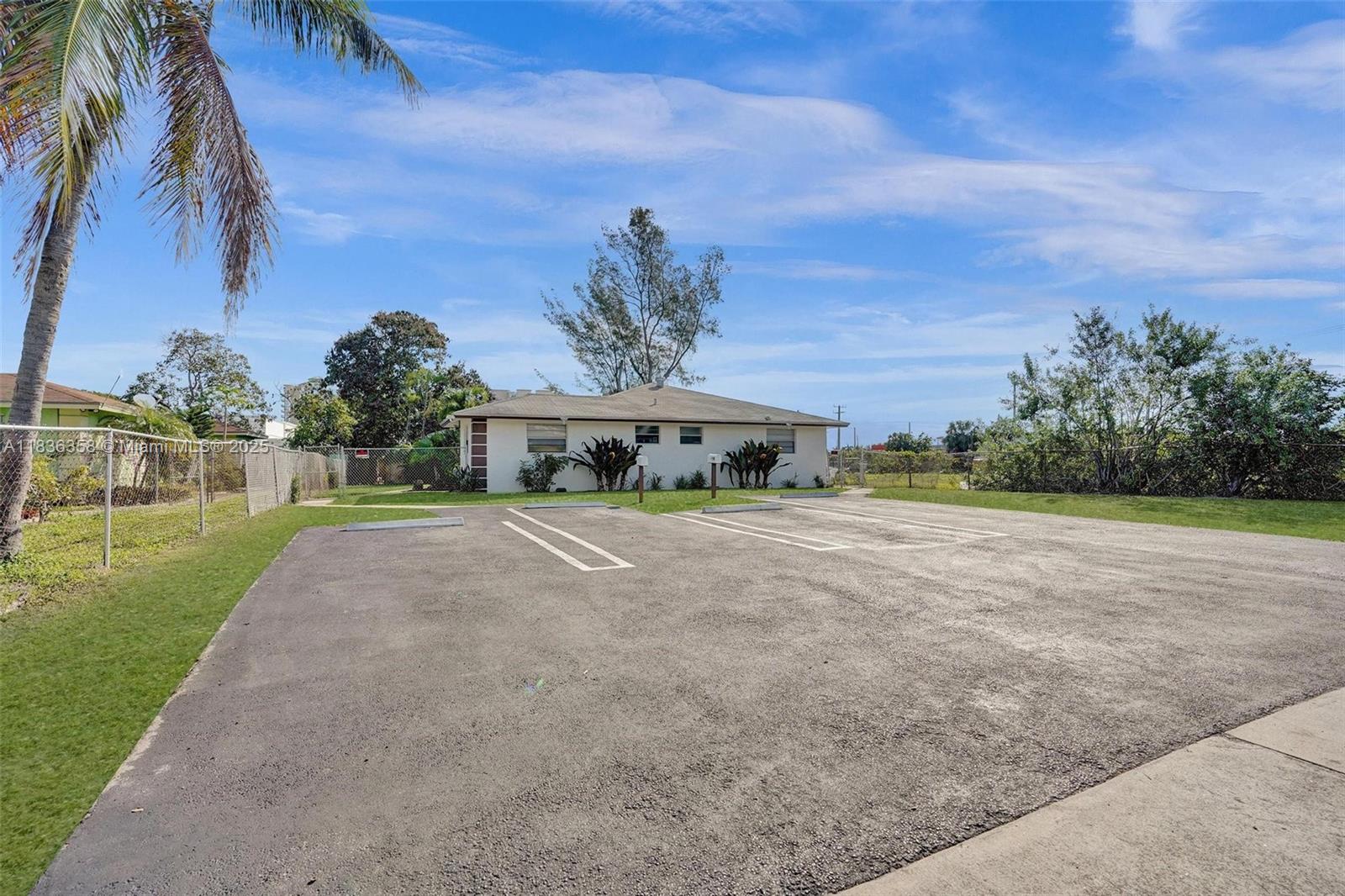See details / 2503 sq. ft. $ 2025-07-08 0 Photo