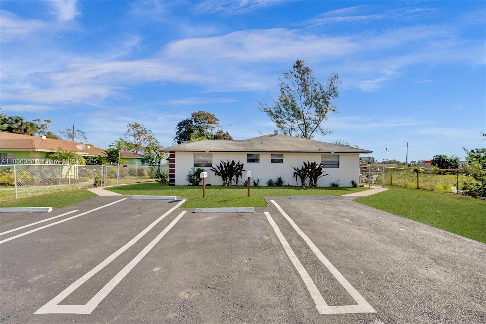 See details / 2503 sq. ft. $ 2025-07-08 0 Photo