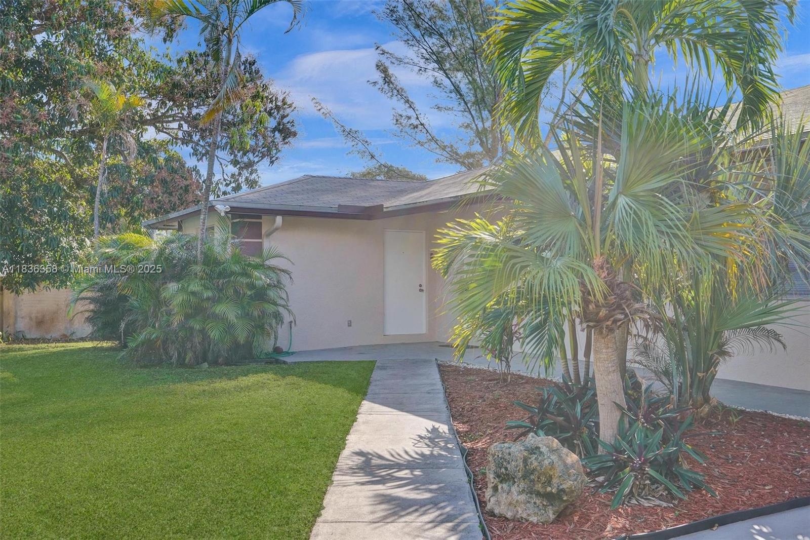 See details / 2503 sq. ft. $ 2025-07-08 0 Photo