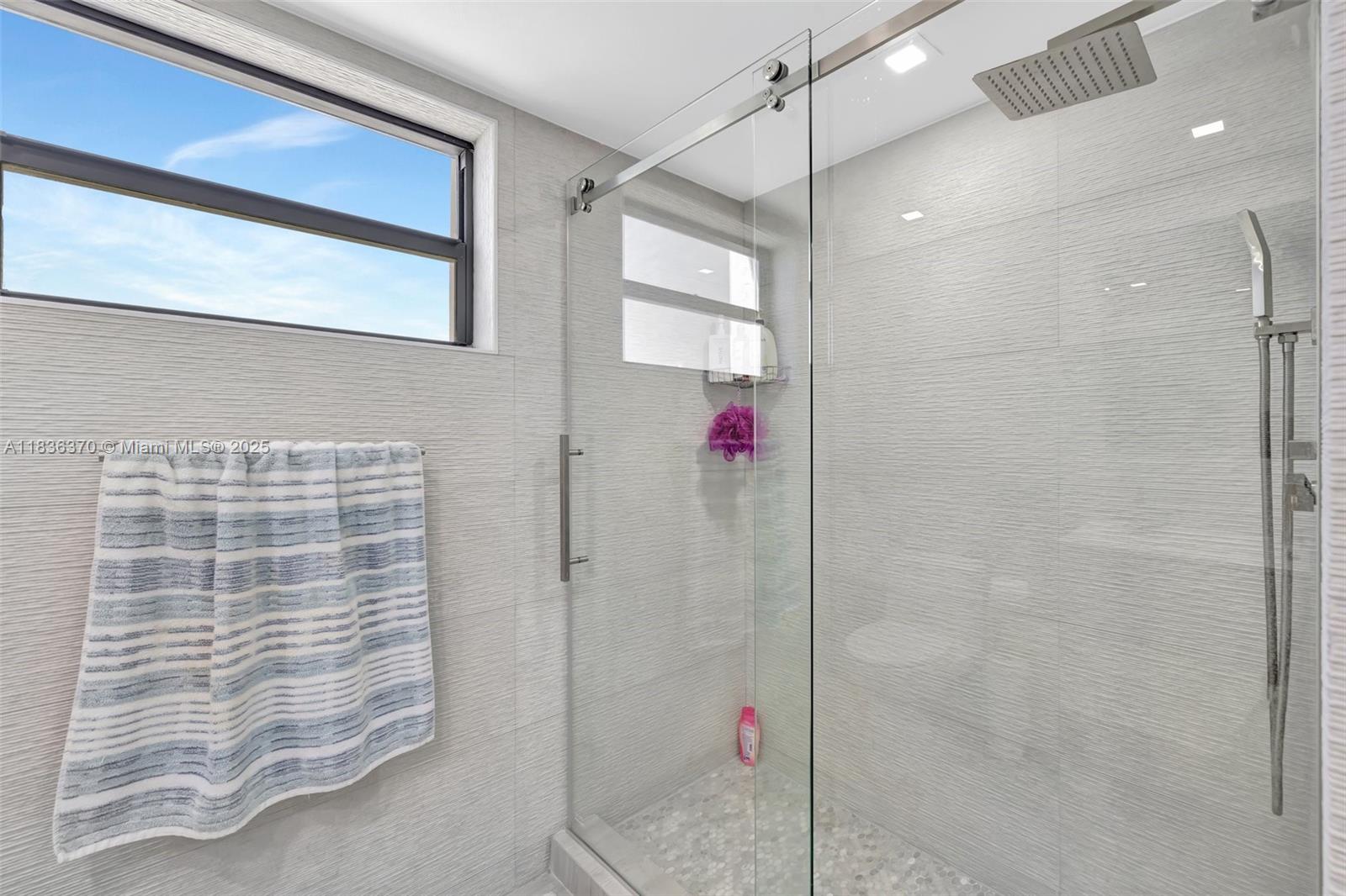 Photo of 2301 Ocean Dr  #803, Hollywood, Florida, 33019 - 