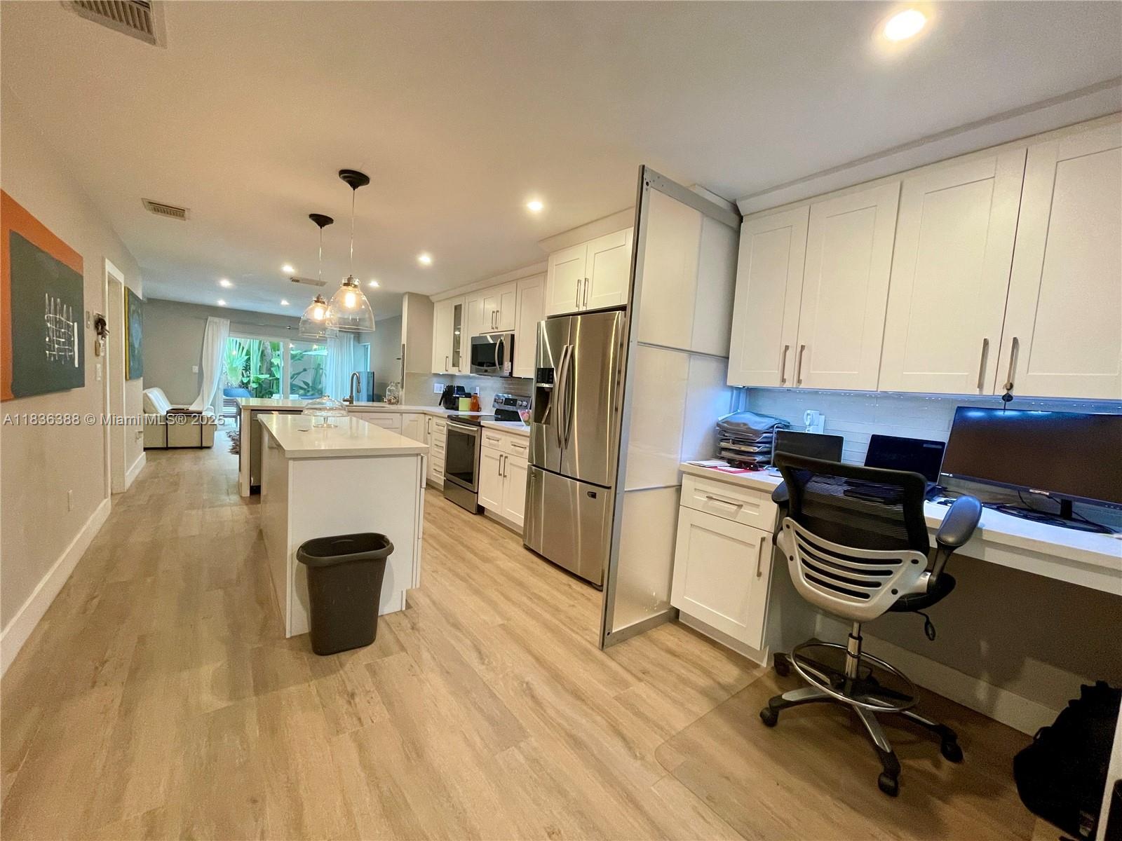 Photo of 1125 Papaya St  (1125), Hollywood, Florida, 33019 - Office nook that could be closed.