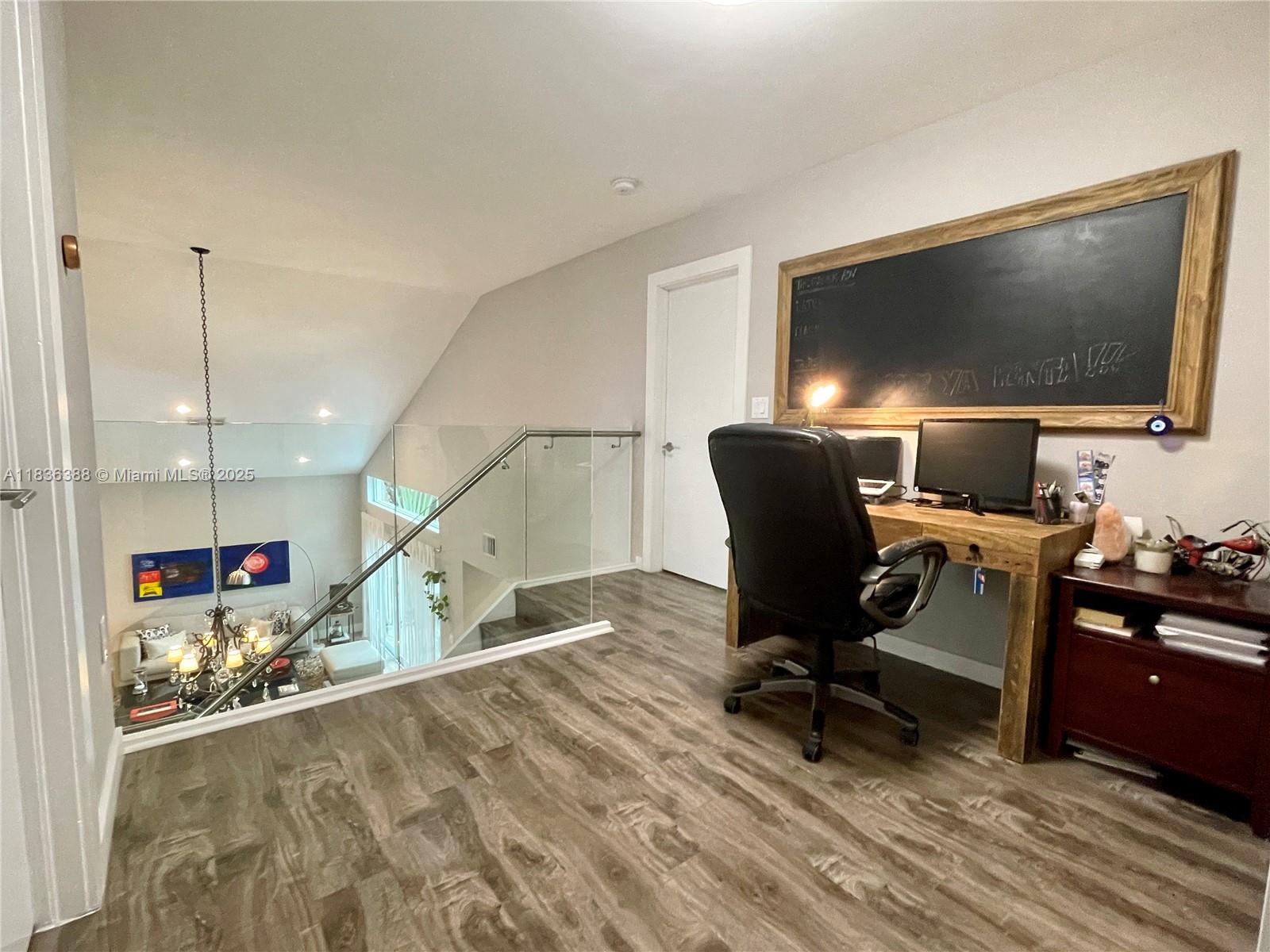 Photo of 1125 Papaya St  (1125), Hollywood, Florida, 33019 - 