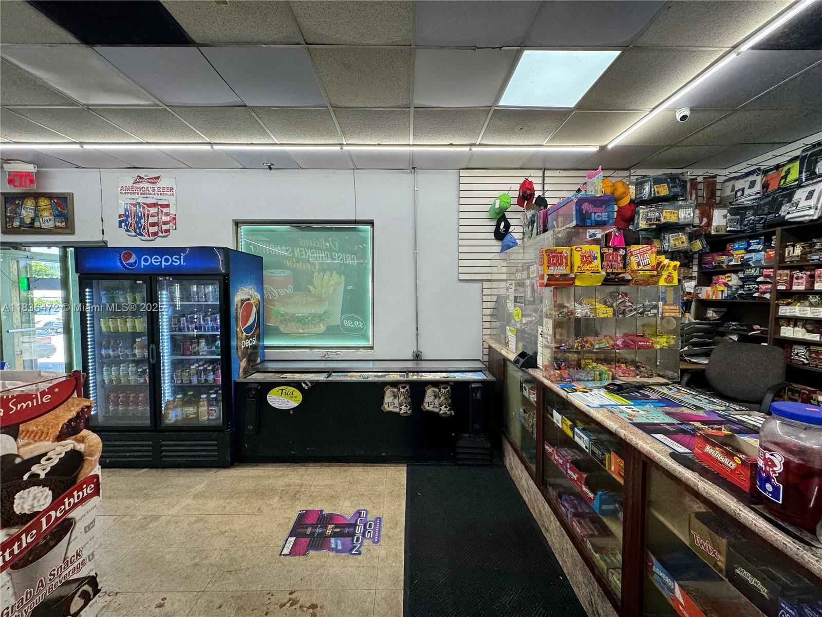   /   sq. ft. $ 2025-07-08 0 foto