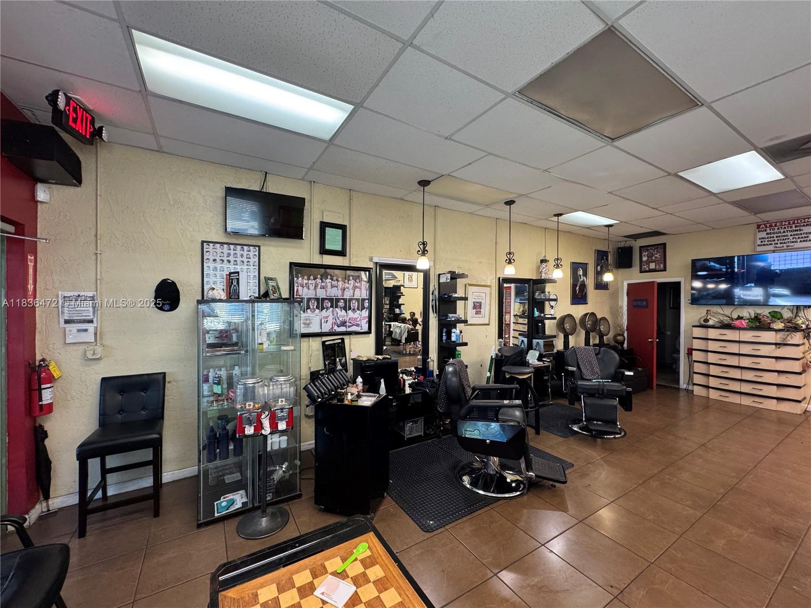   /   sq. ft. $ 2025-07-08 0 foto