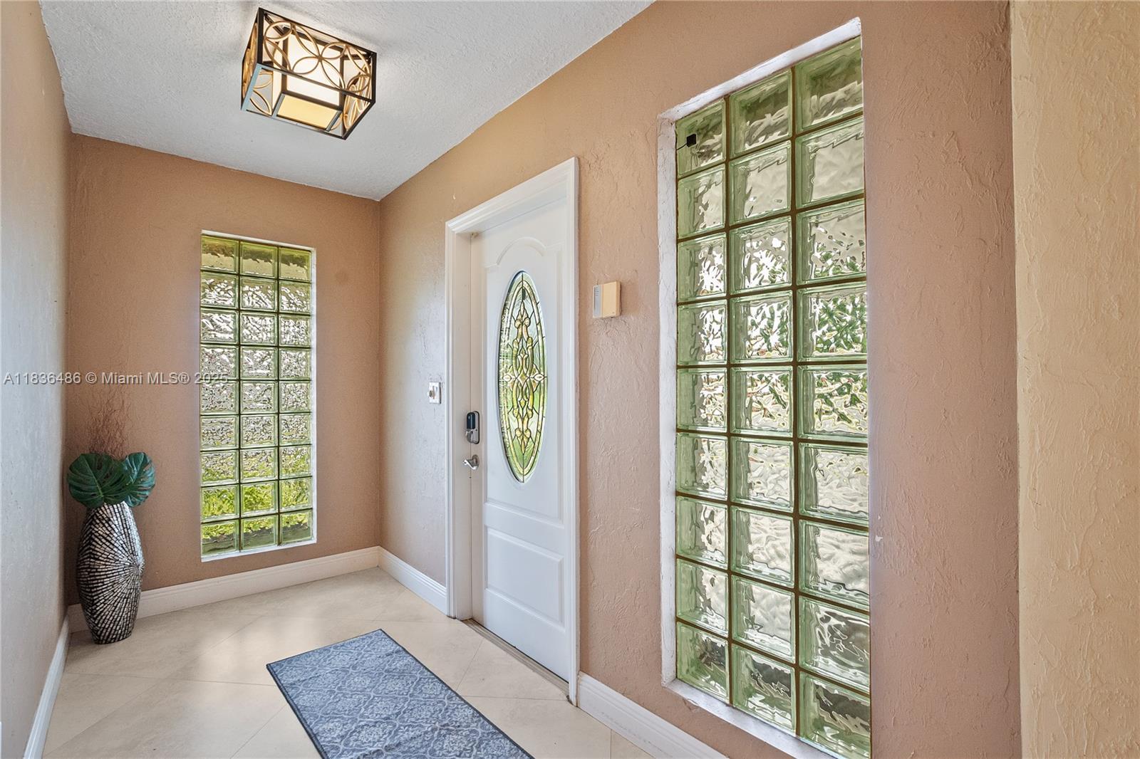 Ver detalles 180 3 / 2 1544 sq. ft. $ 2025-12-22 0 foto