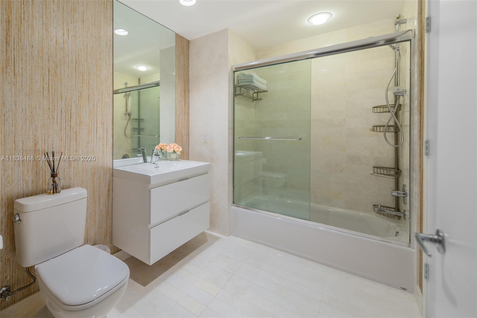 Photo of 17111 Biscayne Blvd  #2303, North Miami Beach, Florida, 33160 - 