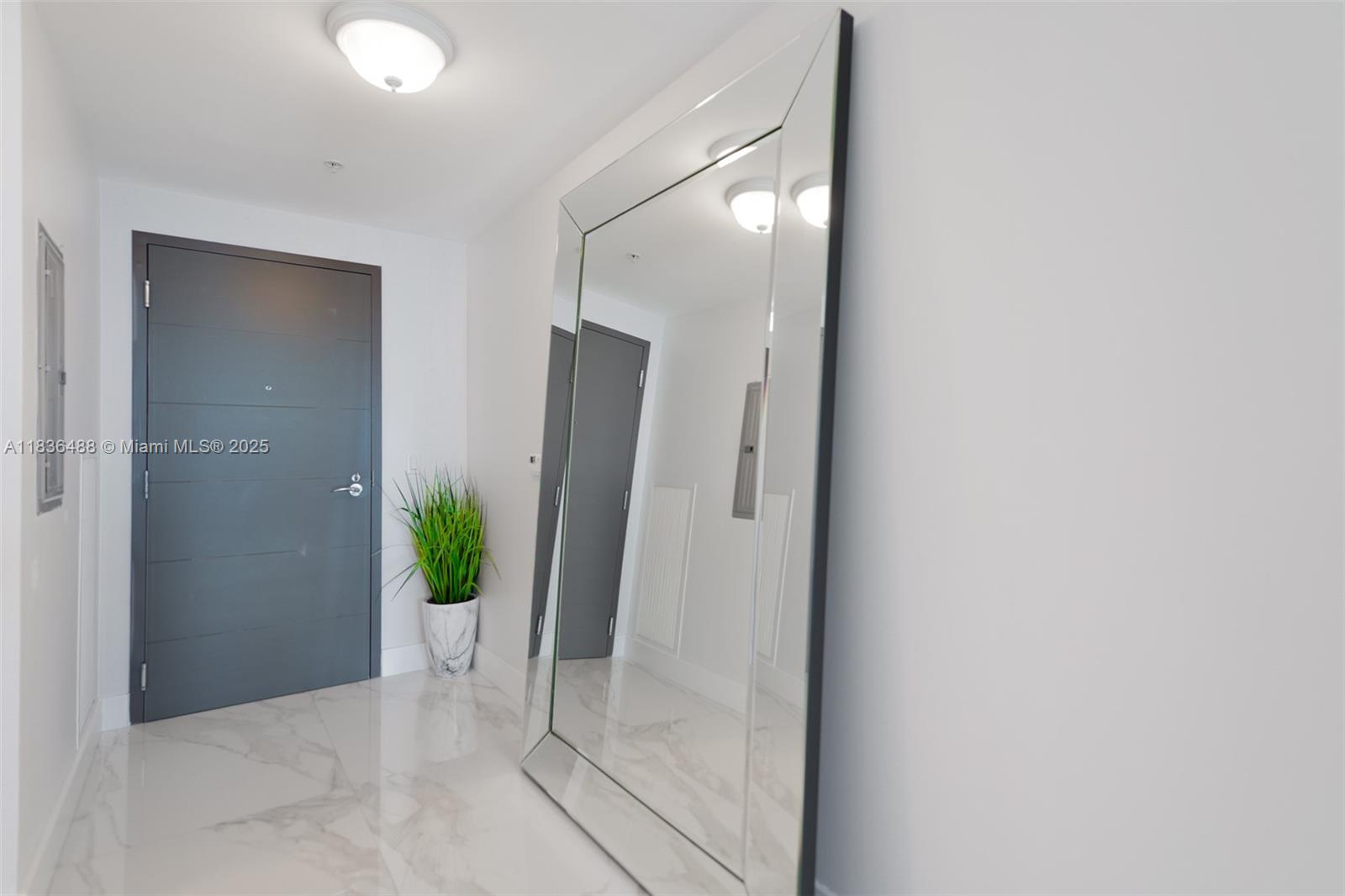 Photo of 17111 Biscayne Blvd  #2303, North Miami Beach, Florida, 33160 - 