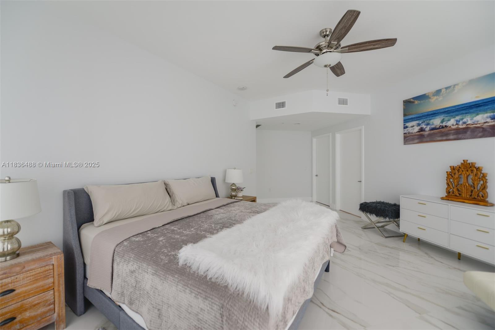 Photo of 17111 Biscayne Blvd  #2303, North Miami Beach, Florida, 33160 - 