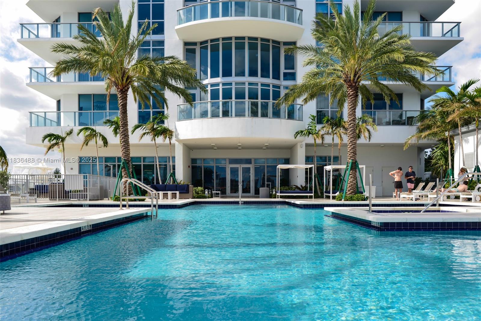 Photo of 17111 Biscayne Blvd  #2303, North Miami Beach, Florida, 33160 - 
