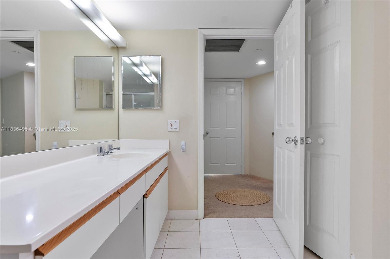 Photo of 3530 Mystic Pointe Dr  #808, Aventura, Florida, 33180 - 