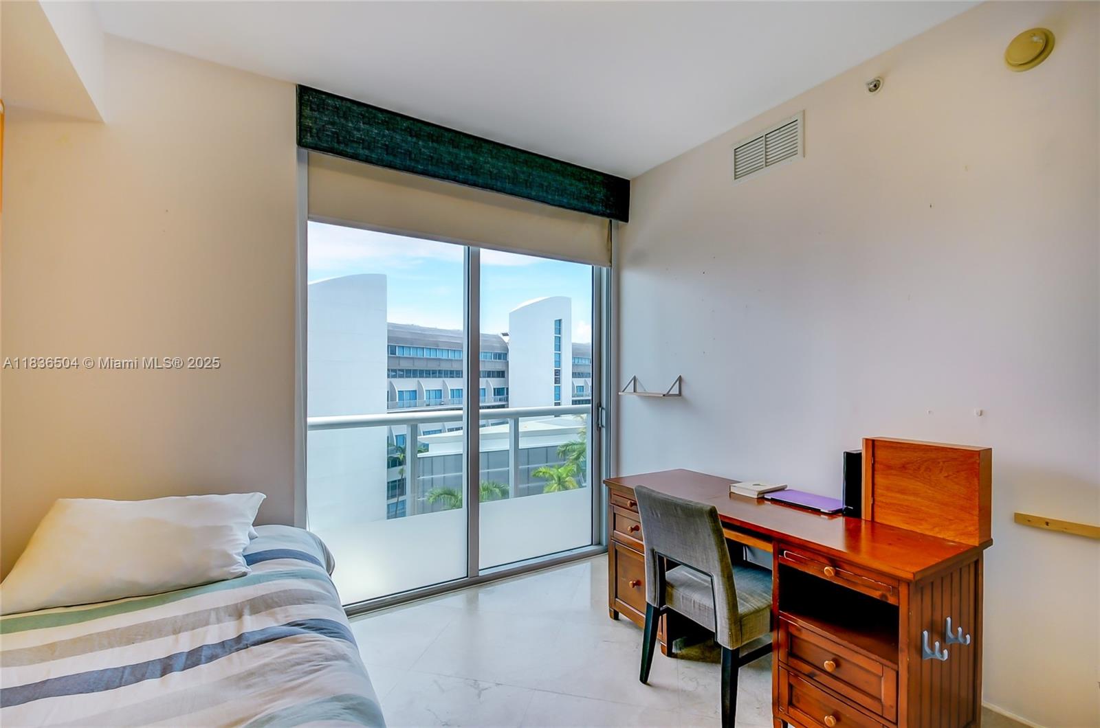 Photo of 3131 188th St  #1-808, Aventura, Florida, 33180 - 