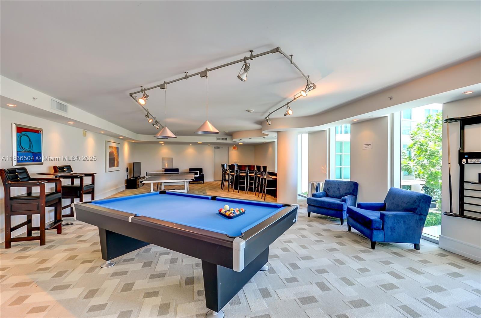 Photo of 3131 188th St  #1-808, Aventura, Florida, 33180 - 