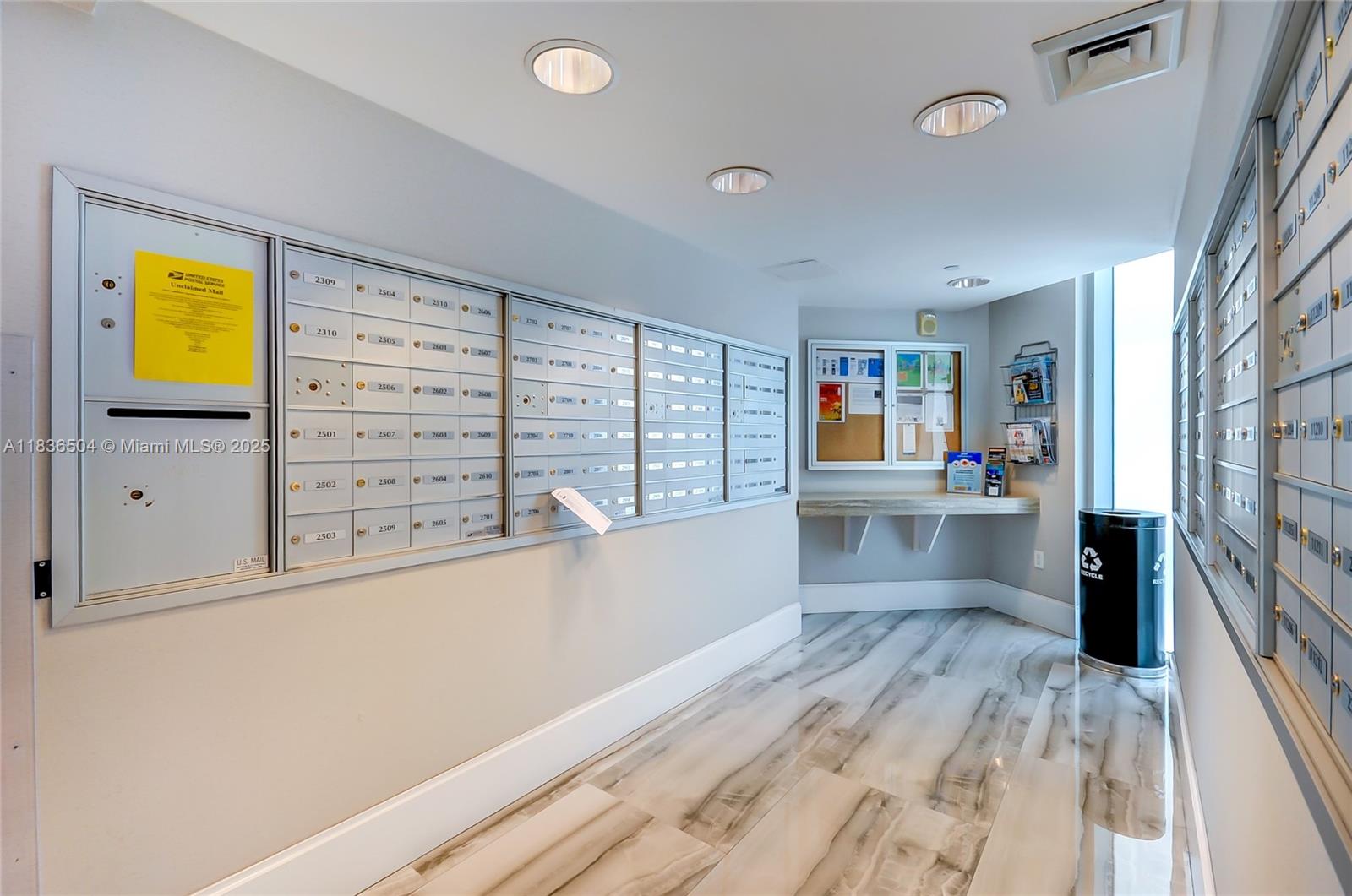 Photo of 3131 188th St  #1-808, Aventura, Florida, 33180 - 