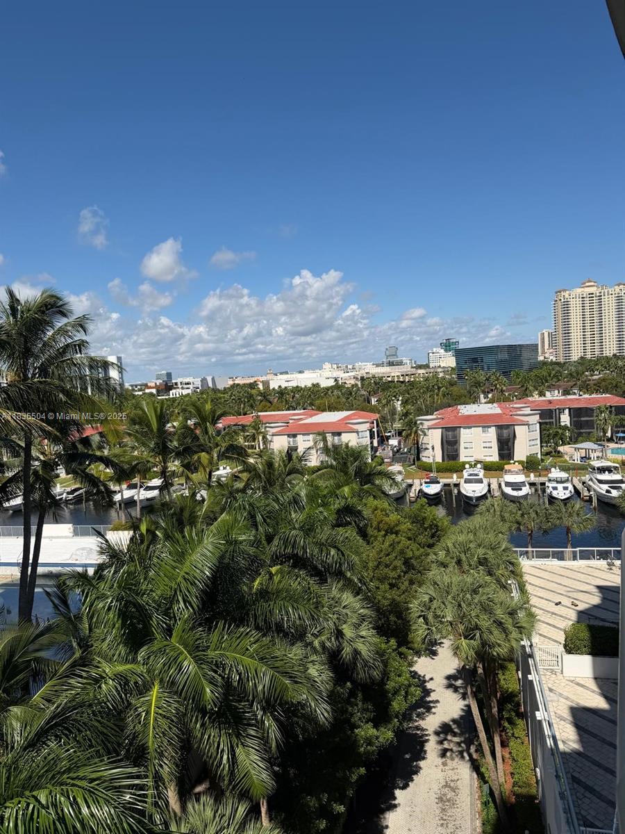 Photo of 3131 188th St  #1-808, Aventura, Florida, 33180 - 