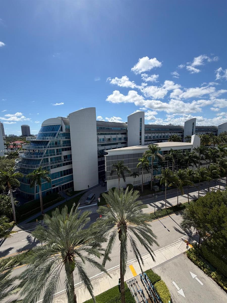 Photo of 3131 188th St  #1-808, Aventura, Florida, 33180 - 