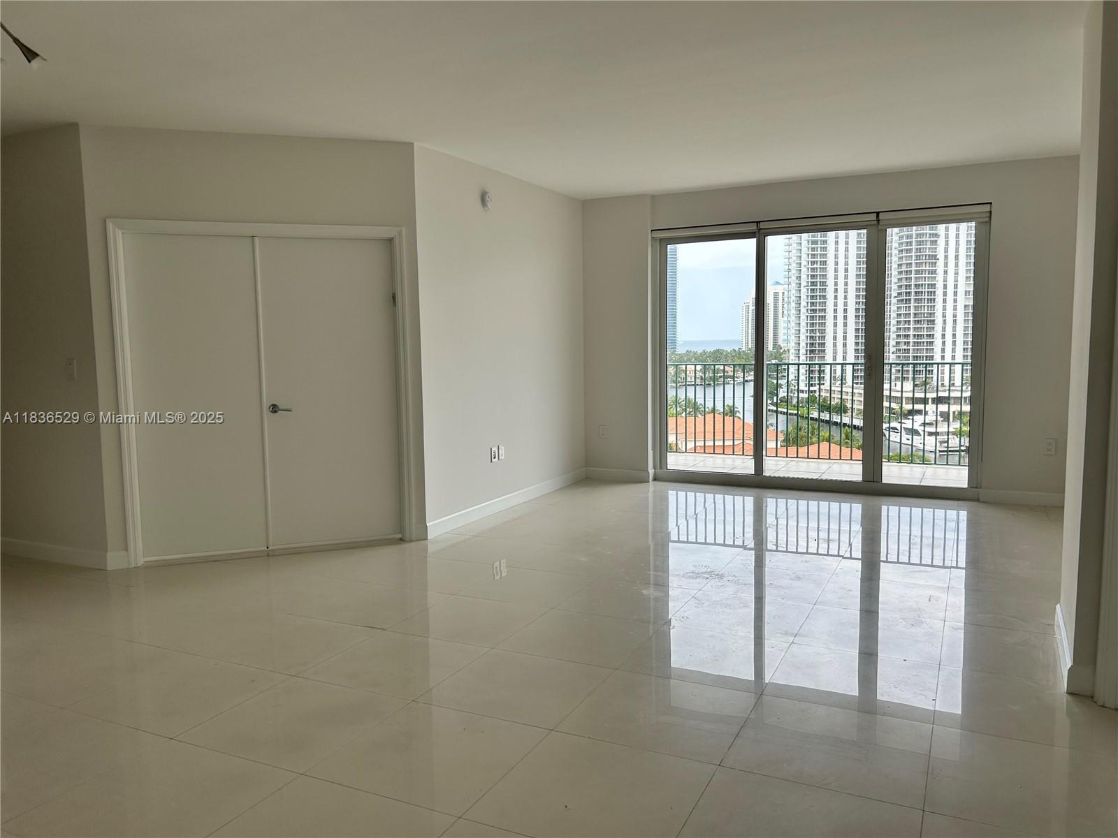 Photo of 19900 Country Club Dr #1005, Aventura, Florida, 33180 -