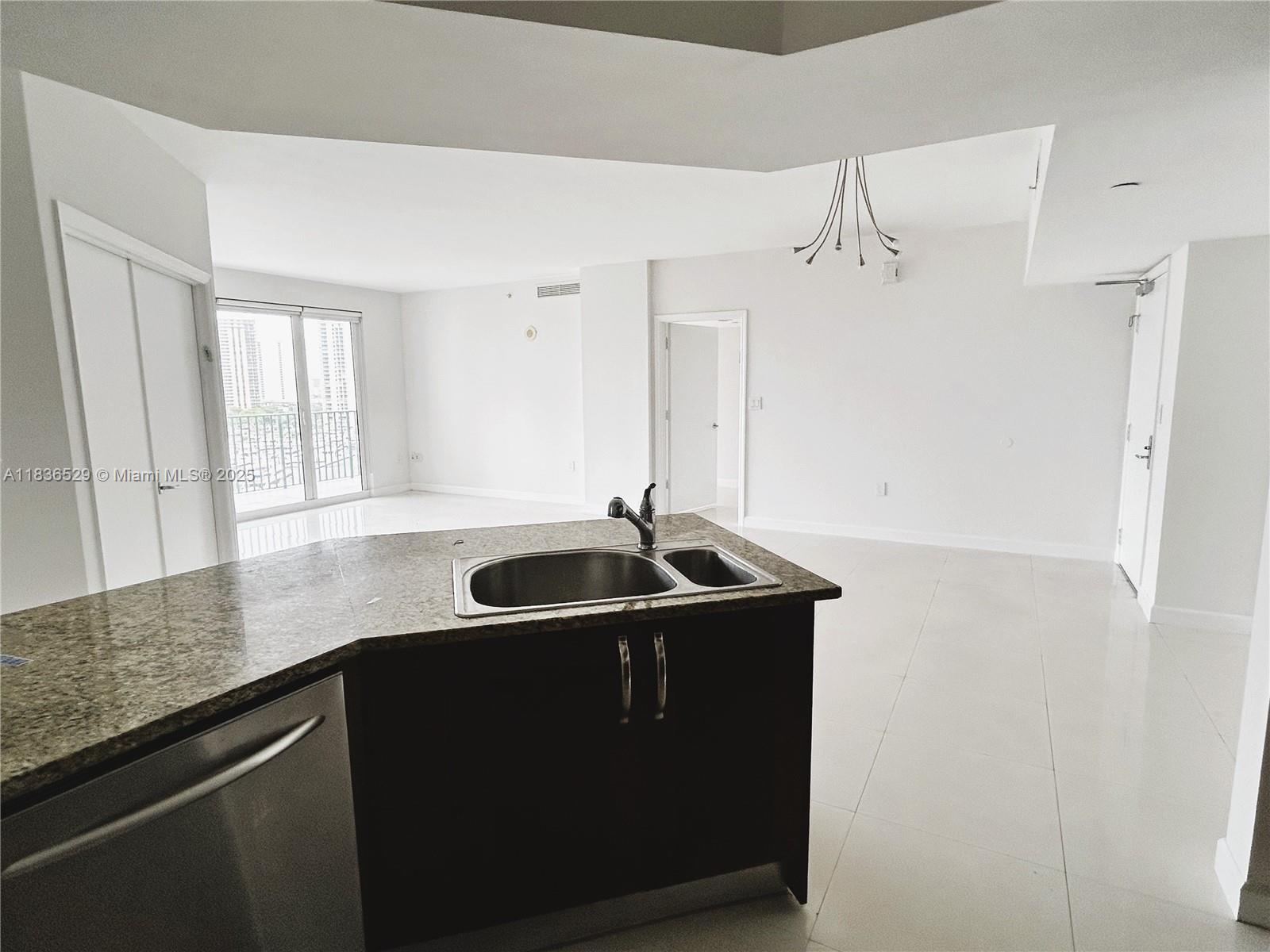 Photo of 19900 Country Club Dr #1005, Aventura, Florida, 33180 -