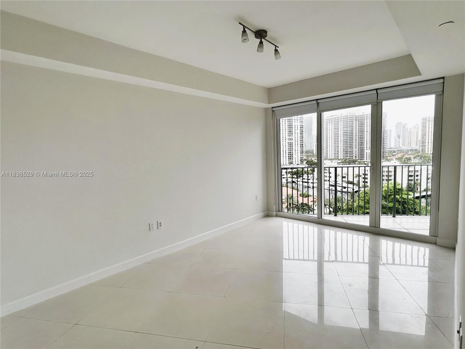Photo of 19900 Country Club Dr  #1005, Aventura, Florida, 33180 - 