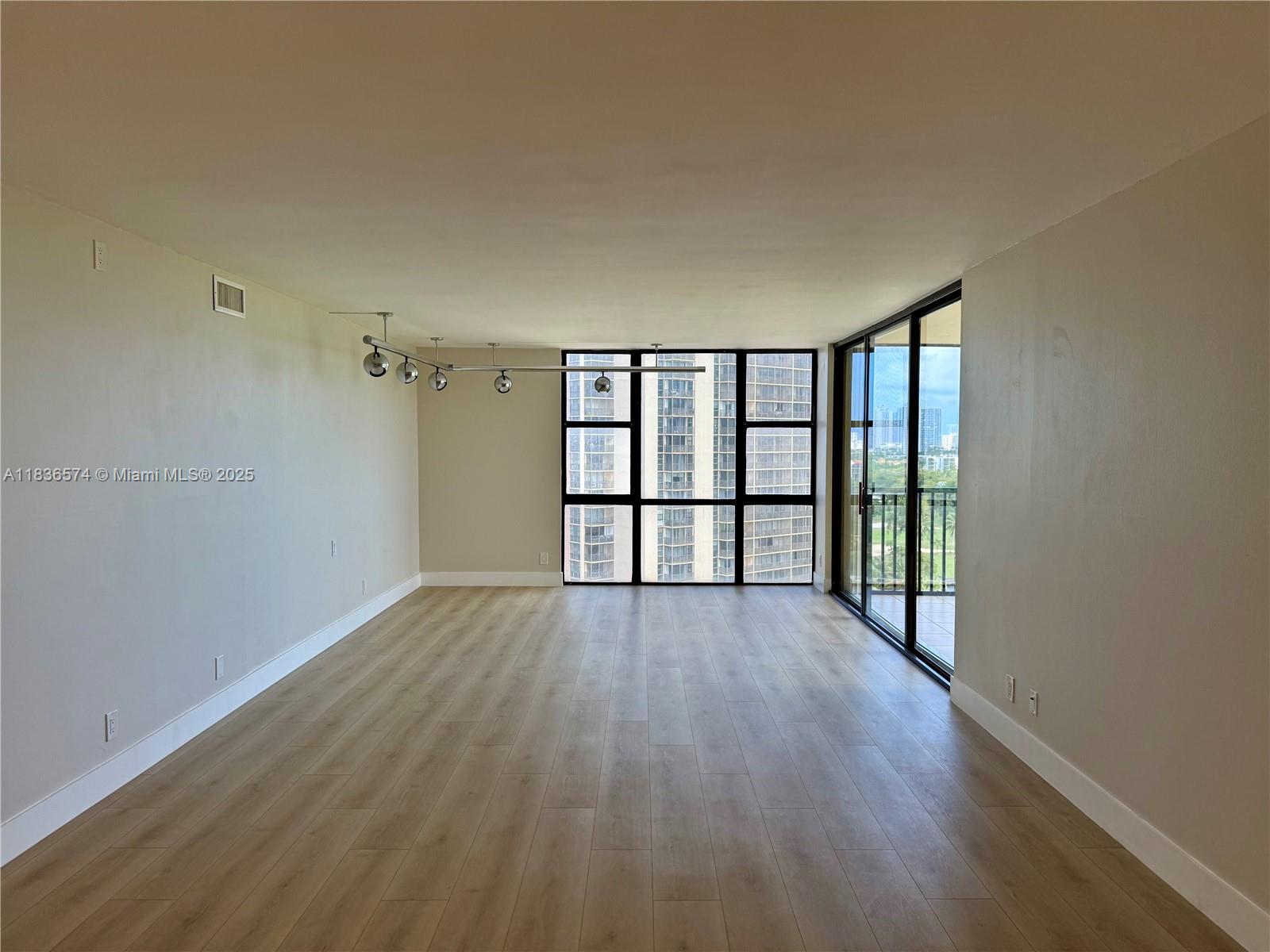 Photo of 20335 Country Club Dr #1203, Aventura, Florida, 33180 -