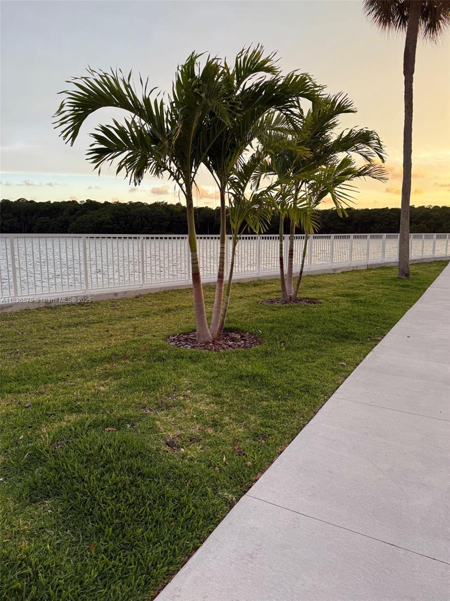 PH-18 1 / 2 762 sq. ft. $ 2025-07-08 0 Photo