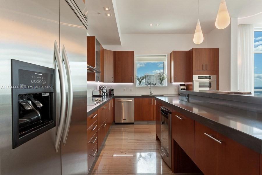 Photo of 1945 Ocean Dr  #2812, Hallandale Beach, Florida, 33009 - 