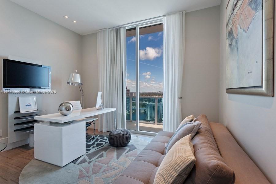 Photo of 1945 Ocean Dr  #2812, Hallandale Beach, Florida, 33009 - 2nd bedroom