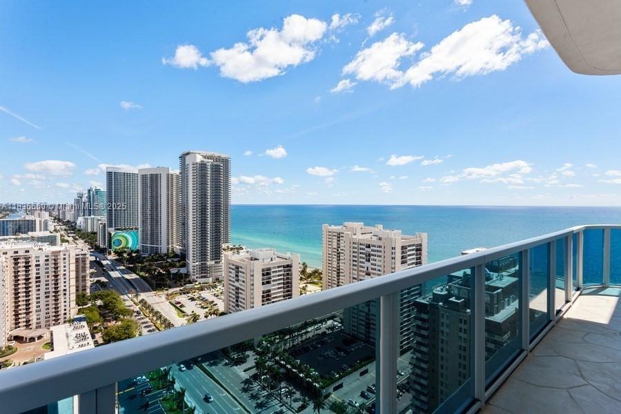 Photo of 1945 Ocean Dr  #2812, Hallandale Beach, Florida, 33009 - 