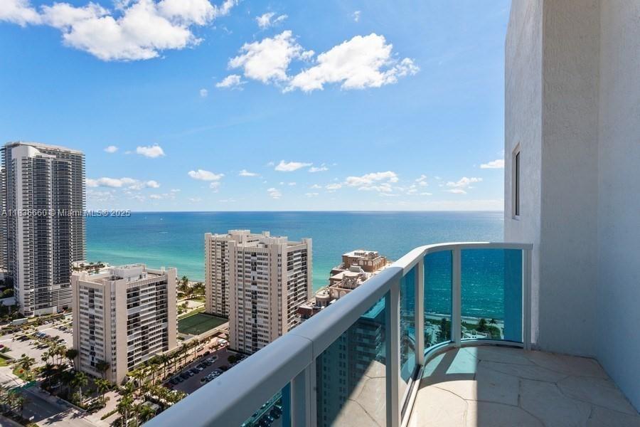 Photo of 1945 Ocean Dr  #2812, Hallandale Beach, Florida, 33009 - 
