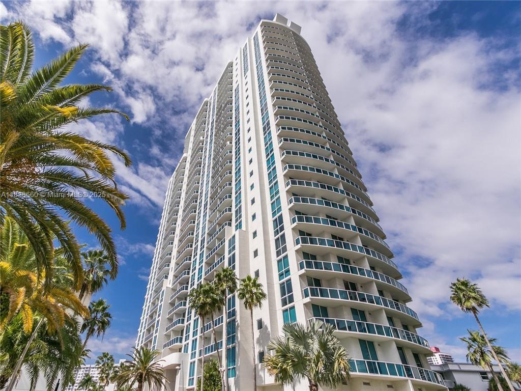 Photo of 1945 Ocean Dr  #2812, Hallandale Beach, Florida, 33009 - 