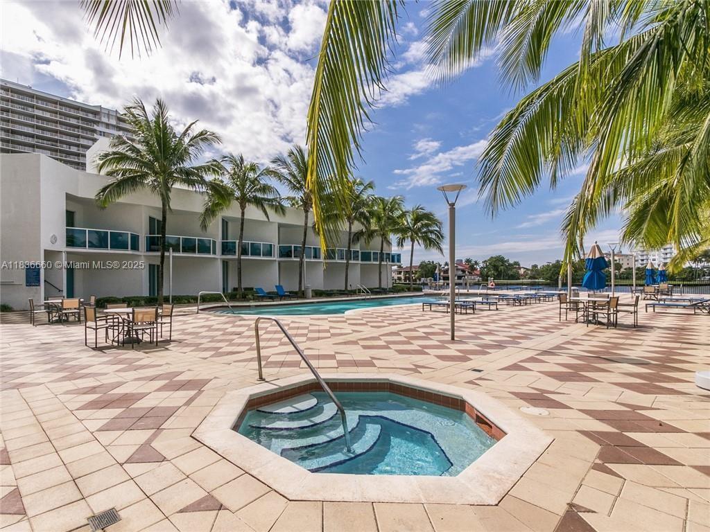 Photo of 1945 Ocean Dr  #2812, Hallandale Beach, Florida, 33009 - 