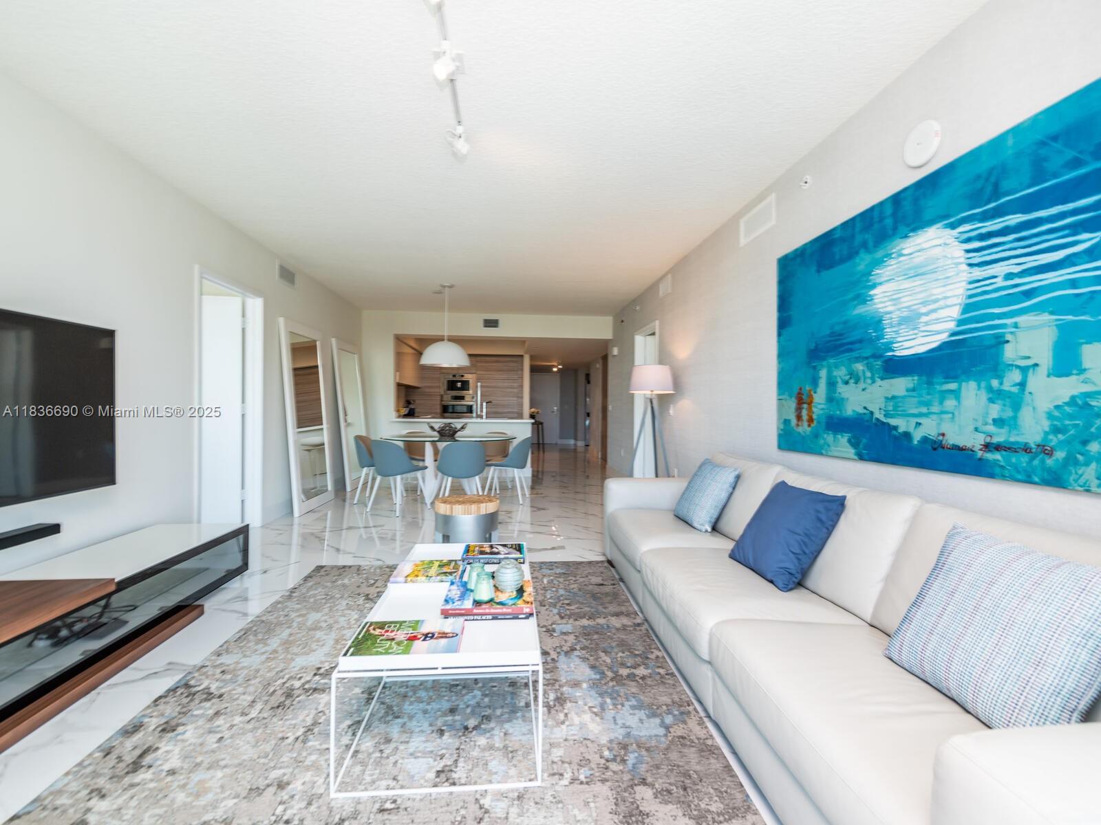 See details 5-1605 2 / 3 1541 sq. ft. $ 2025-07-08 0 Photo