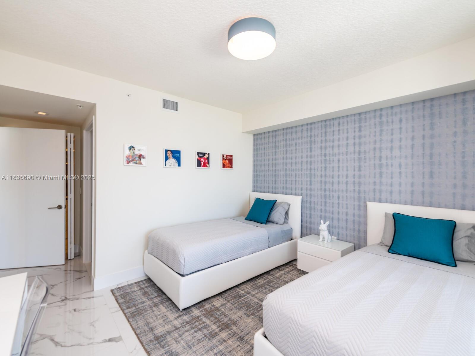 See details 5-1605 2 / 3 1541 sq. ft. $ 2025-07-08 0 Photo