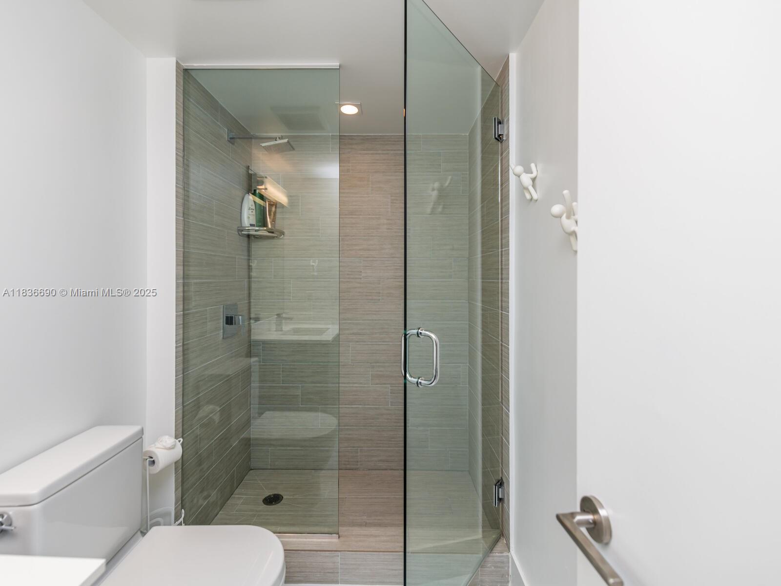 See details 5-1605 2 / 3 1541 sq. ft. $ 2025-07-08 0 Photo