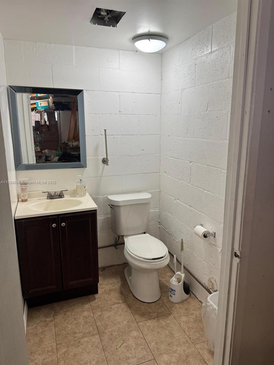 See details 305 / sq. ft. $ 2025-07-08 0 Photo
